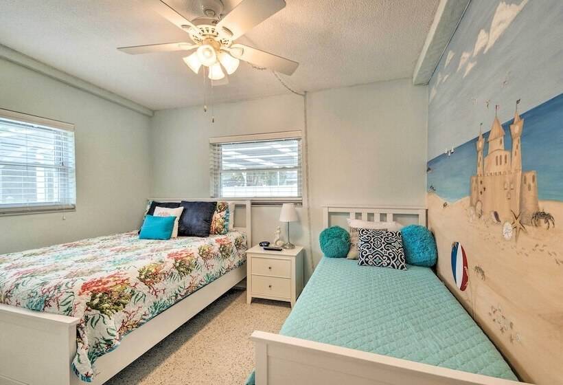 Home W/ Dock, Pool, Kayaks: Walk To Palma Sola Bay