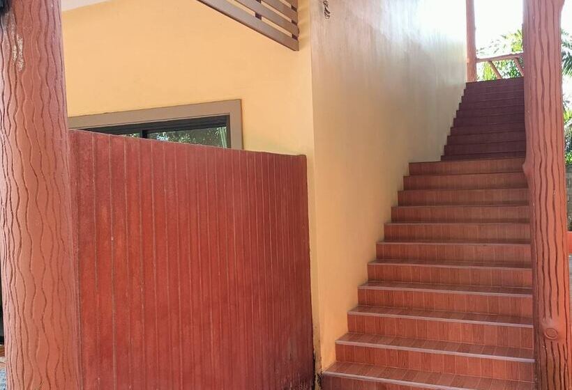 ホテル Baan Suan Villas Resort