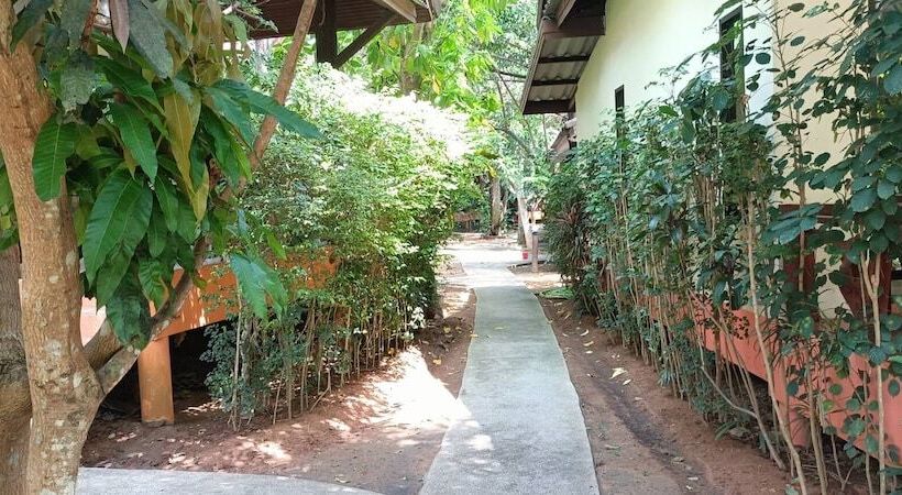 ホテル Baan Suan Villas Resort