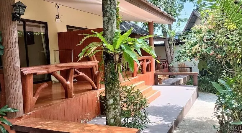 Hotelli Baan Suan Villas Resort