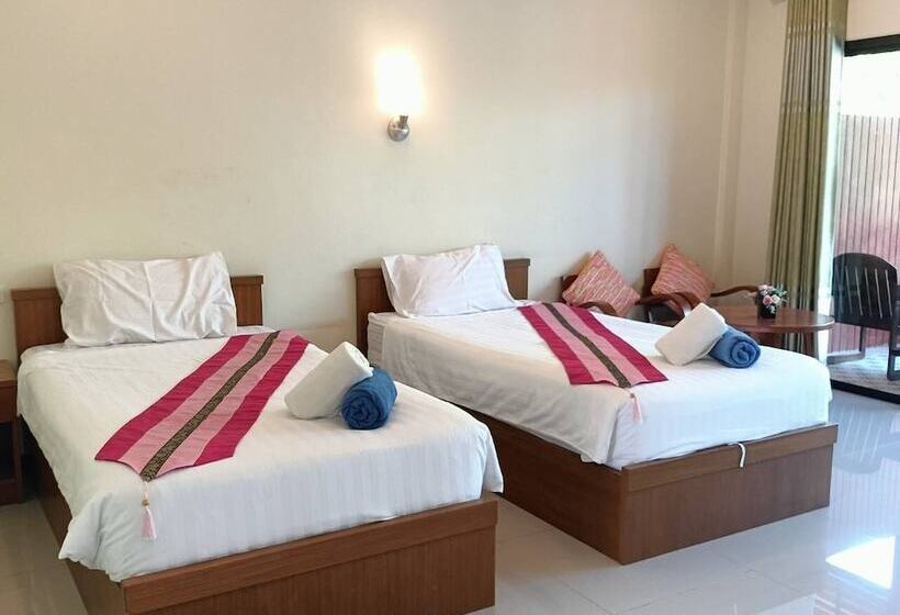 ホテル Baan Suan Villas Resort