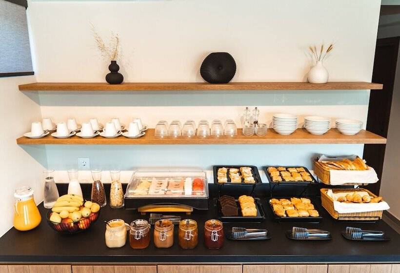 酒店 Elivia Boutique Suites