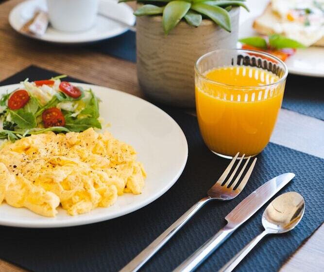 酒店 Elivia Boutique Suites