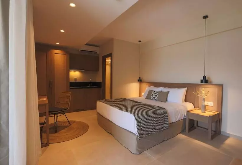ホテル Elivia Boutique Suites