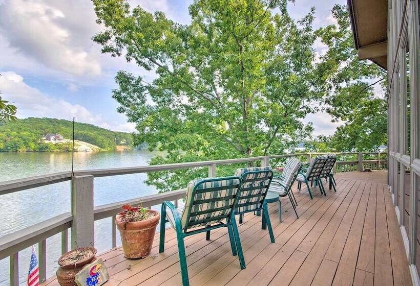 House On Lake Of The Ozarks W/ Dock & Pool Table!