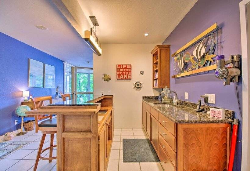 House On Lake Of The Ozarks W/ Dock & Pool Table!