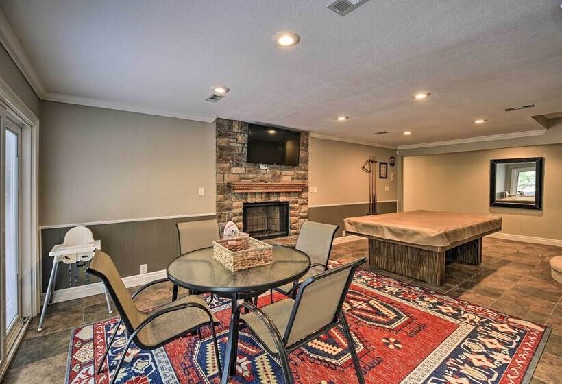 Inviting Family Abode W/ Dock On Norris Lake!