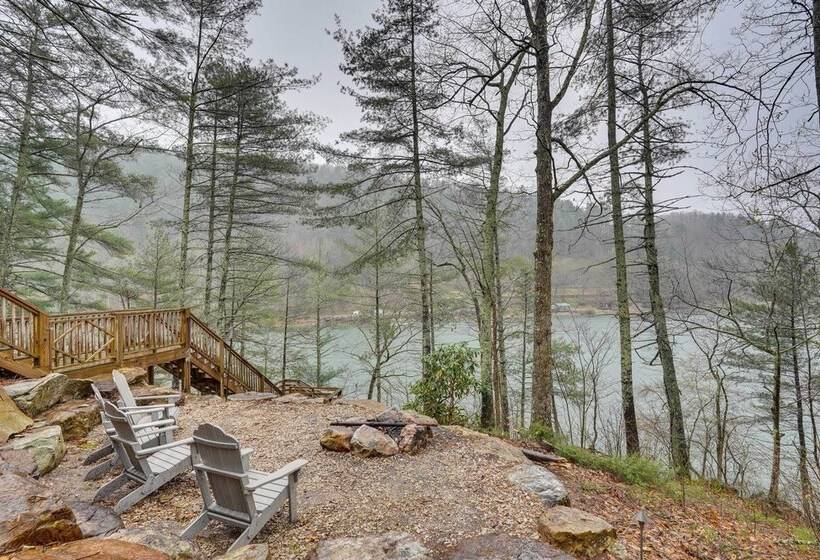 Lakefront Butler Home W/ Hot Tub & Fire Pit!