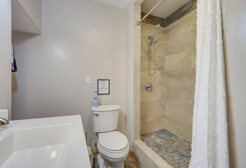 Grand Home W/ Hot Tub: 5 Mi To Angel Fire Resort!