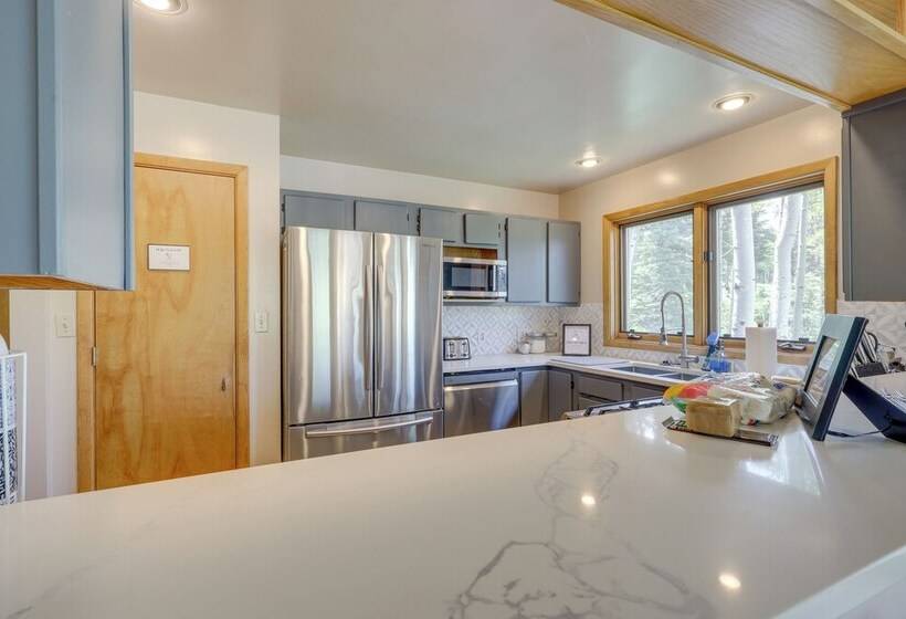 Grand Home W/ Hot Tub: 5 Mi To Angel Fire Resort!