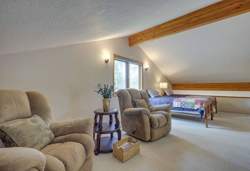 Grand Home W/ Hot Tub: 5 Mi To Angel Fire Resort!