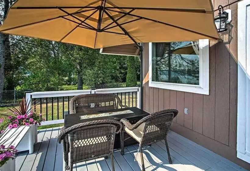 Modern Lake Lawrence Retreat W/ A Deck & Dock!