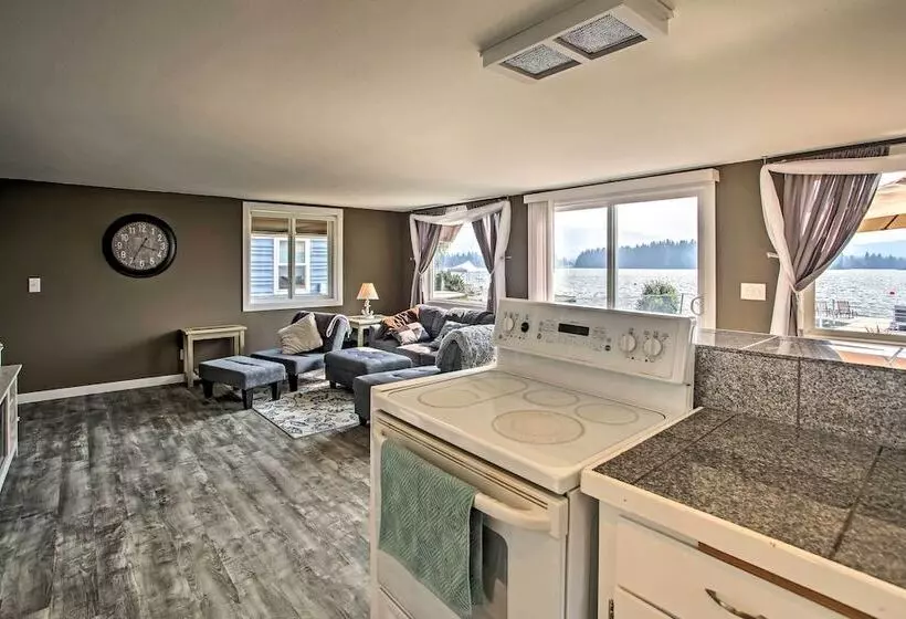 Modern Lake Lawrence Retreat W/ A Deck & Dock!