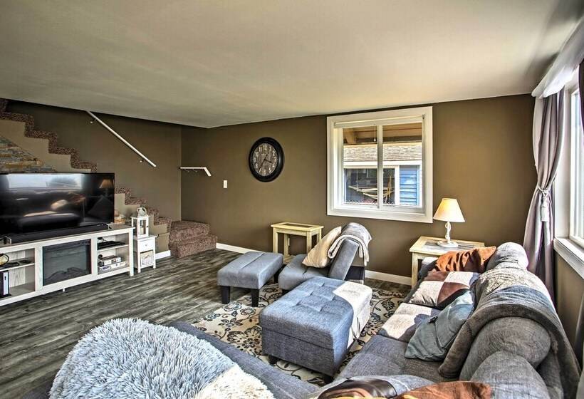 Modern Lake Lawrence Retreat W/ A Deck & Dock!