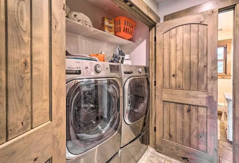 Newly Renovated Garden Valley Cabin W/hot Tub