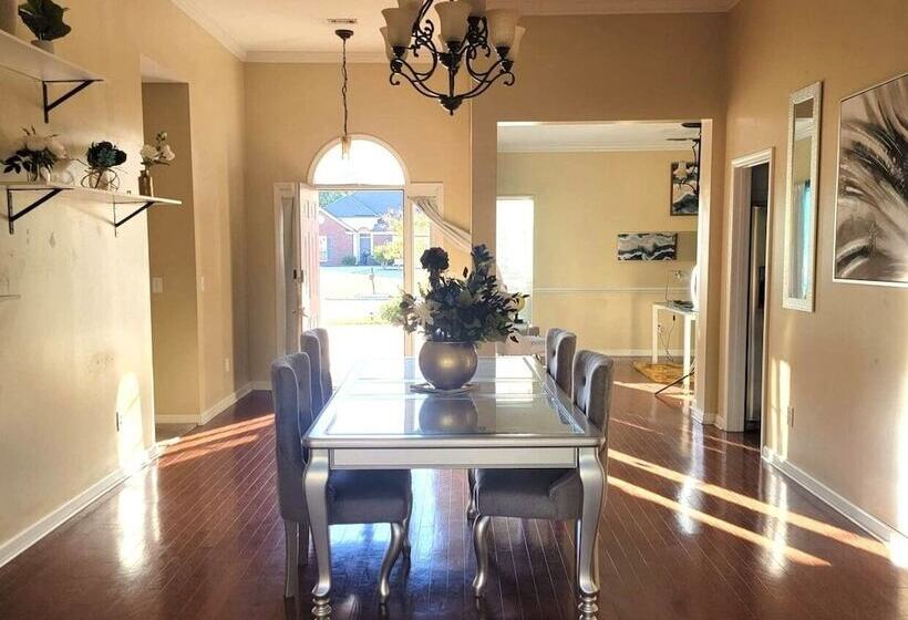 Пансион The Maxwell Place