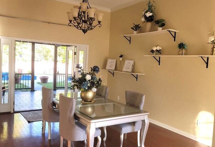 Пансион The Maxwell Place