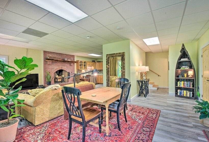 Chauga River Cabin: Pets Welcome!