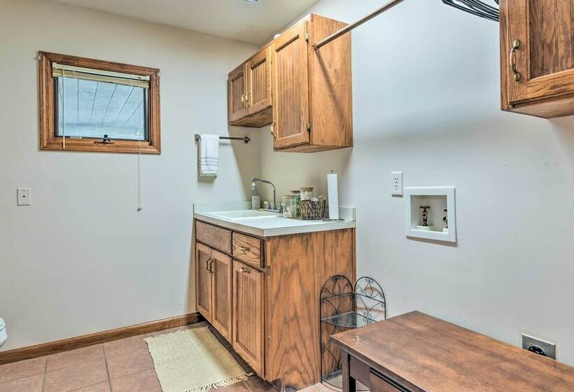 Pet Friendly Waynesville Home W/ Mountain Views!