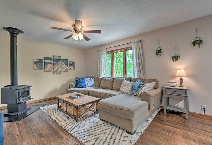 Pet Friendly Waynesville Home W/ Mountain Views!