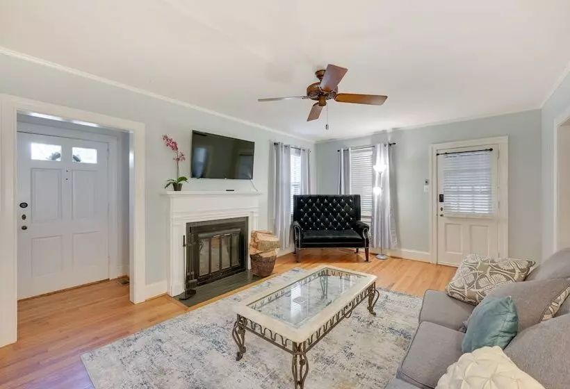 Quaint Goldsboro Home W/ Screened In Porch!