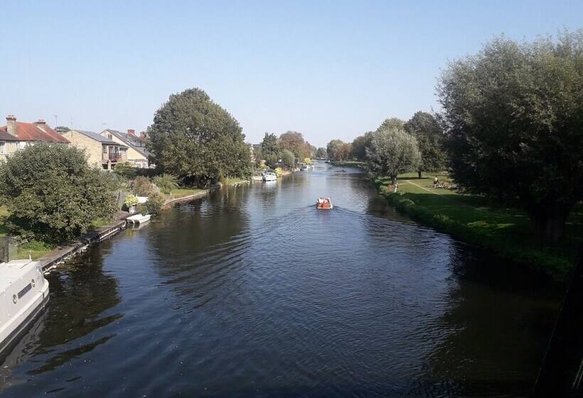 Residenza Captivating 1 Bed House In Cambridge