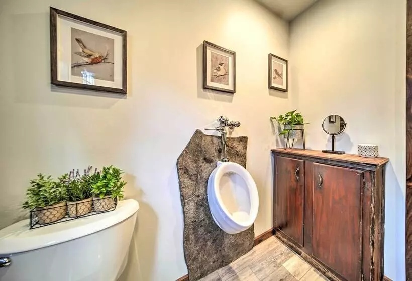 Rose Valley House : Yard, Deck + Game Room!