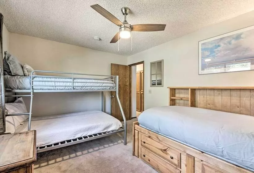 Rustic Groveland Home: Private Hot Tub, Deck & Bbq