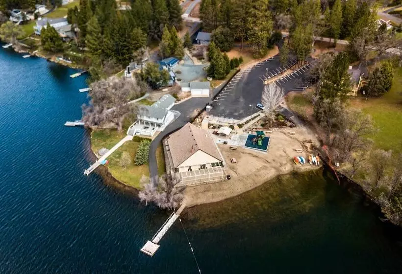 Rustic Groveland Home: Private Hot Tub, Deck & Bbq