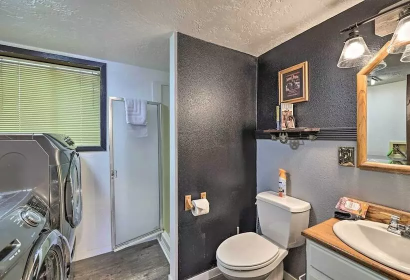 Rustic Western Home: Walk To Winchester Lake!