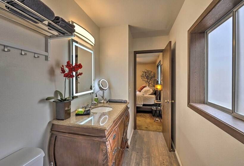 Rustic Western Home: Walk To Winchester Lake!