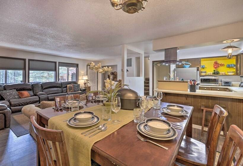 Rustic Western Home: Walk To Winchester Lake!