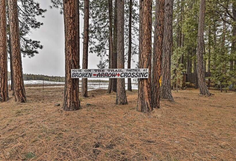 Rustic Western Home: Walk To Winchester Lake!