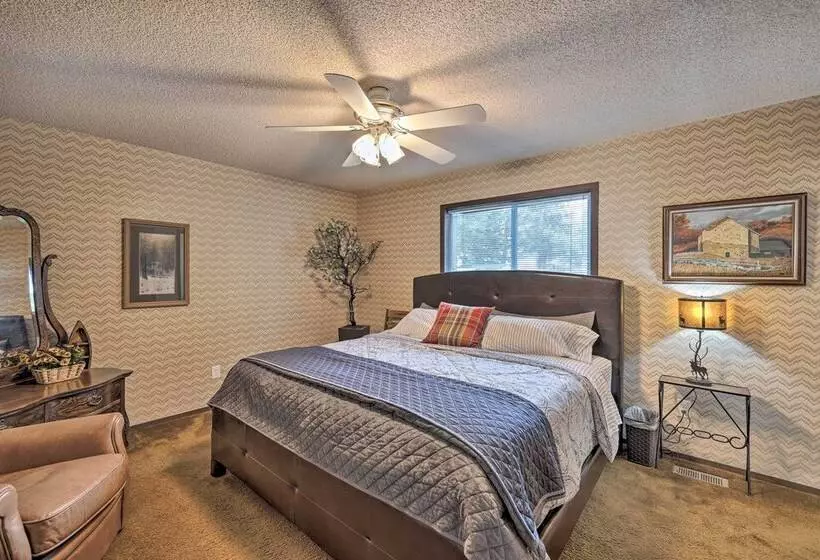 Rustic Western Home: Walk To Winchester Lake!