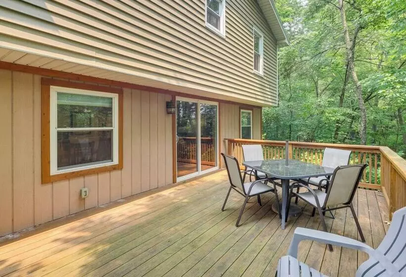 Waterfront Monticello Home W/ Fire Pit & Deck!