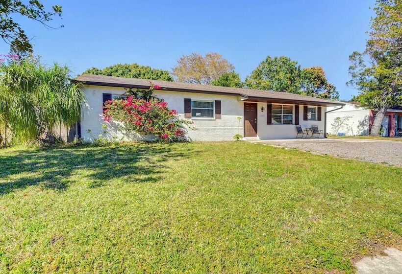 Single Story Home ~ 8 Mi To Bradenton Beach