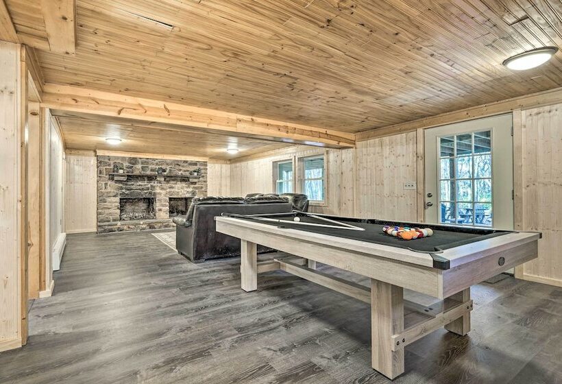 Game Room, Fire Pit & Deck: Spacious Poconos Home!