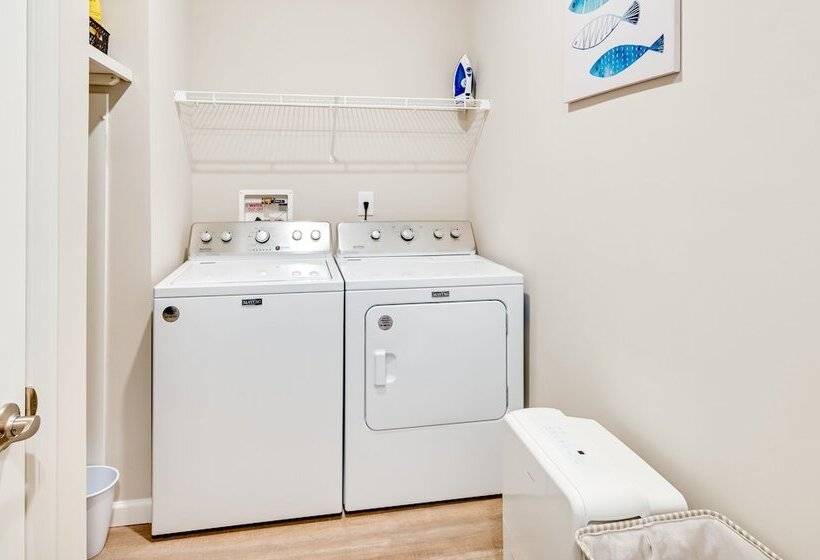 Resort Home ~ 1 Mi To Myrtle Beach Access!