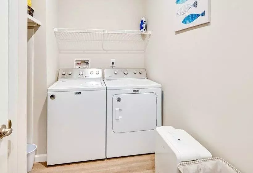 Resort Home ~ 1 Mi To Myrtle Beach Access!