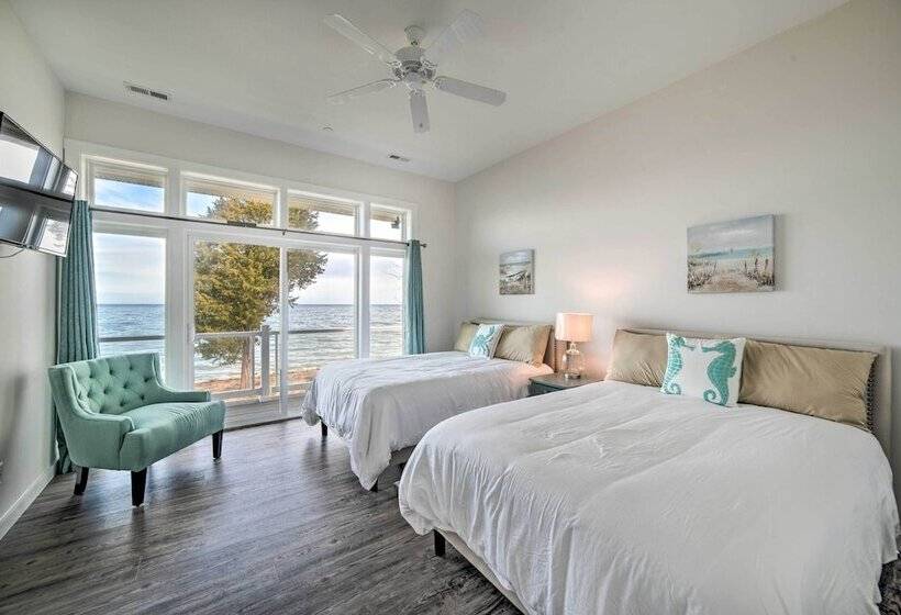 Waterfront Scotland Beach Retreat W/ Private Beach