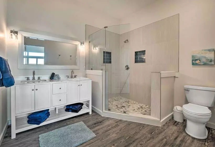 Waterfront Scotland Beach Retreat W/ Private Beach