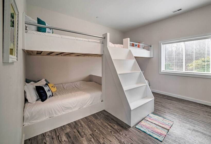 Waterfront Scotland Beach Retreat W/ Private Beach