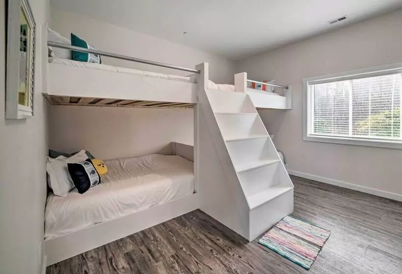 Waterfront Scotland Beach Retreat W/ Private Beach