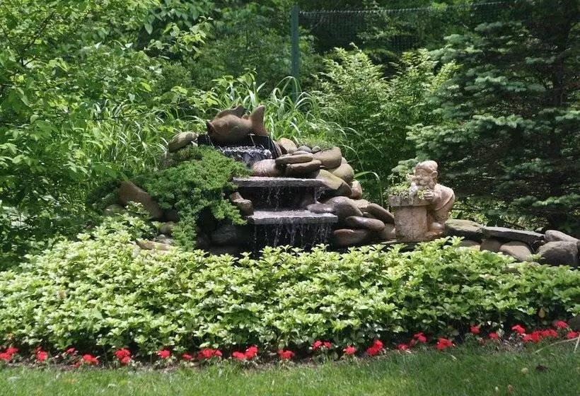 Cherry Valley Manor Luxury Bed And Breakfast