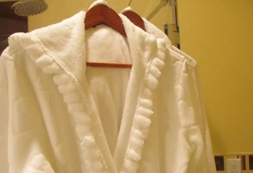 Cherry Valley Manor Luxury Bed And Breakfast