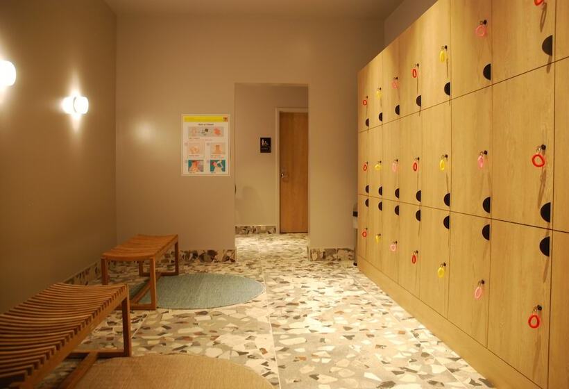 Cedartree Hotel Portland Hillsboro