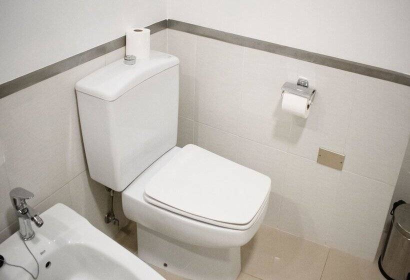 Coral La Quinta Park Suites