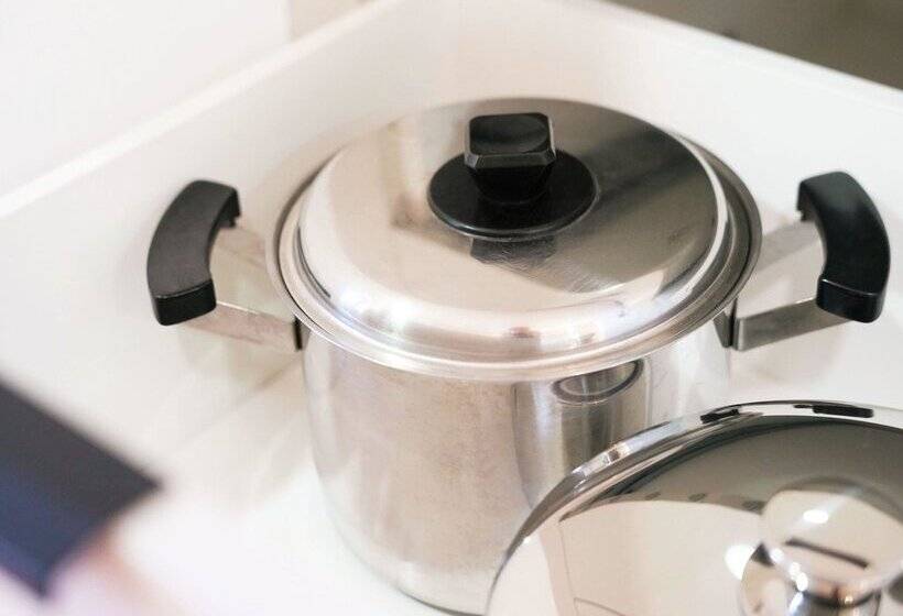 Coral La Quinta Park Suites