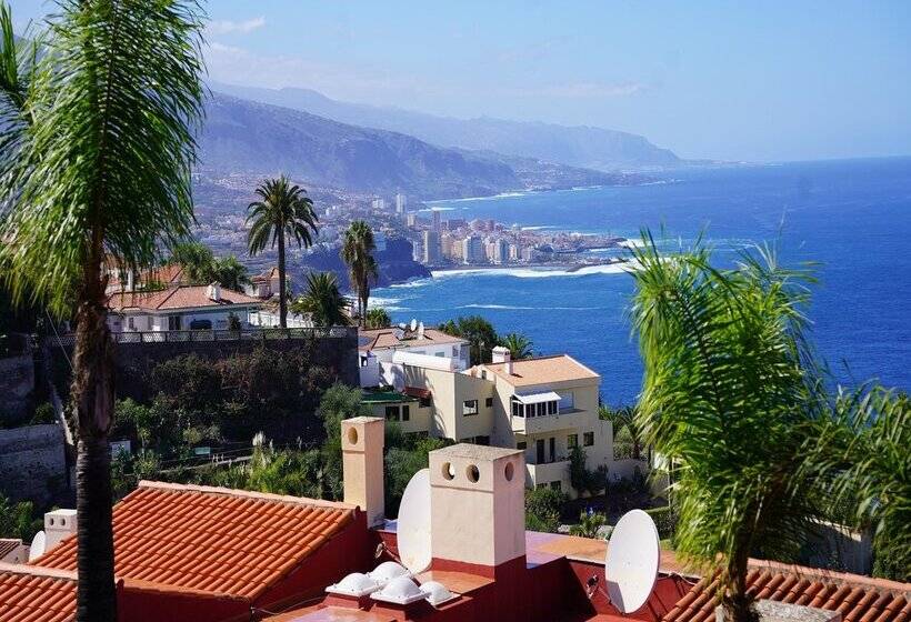 Coral La Quinta Park Suites