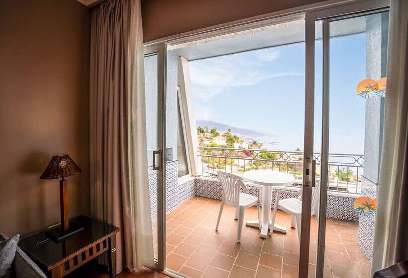 Coral La Quinta Park Suites